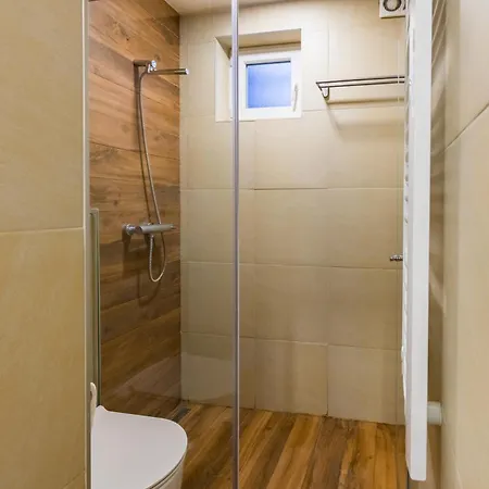Little L Dorcol Apartment *